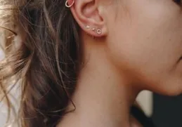 Helix Piercing Aftercare: Do’s & Don’ts Guide