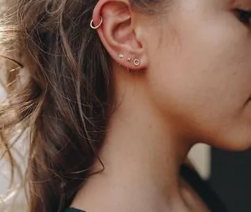 Helix Piercing Aftercare: Do’s & Don’ts Guide